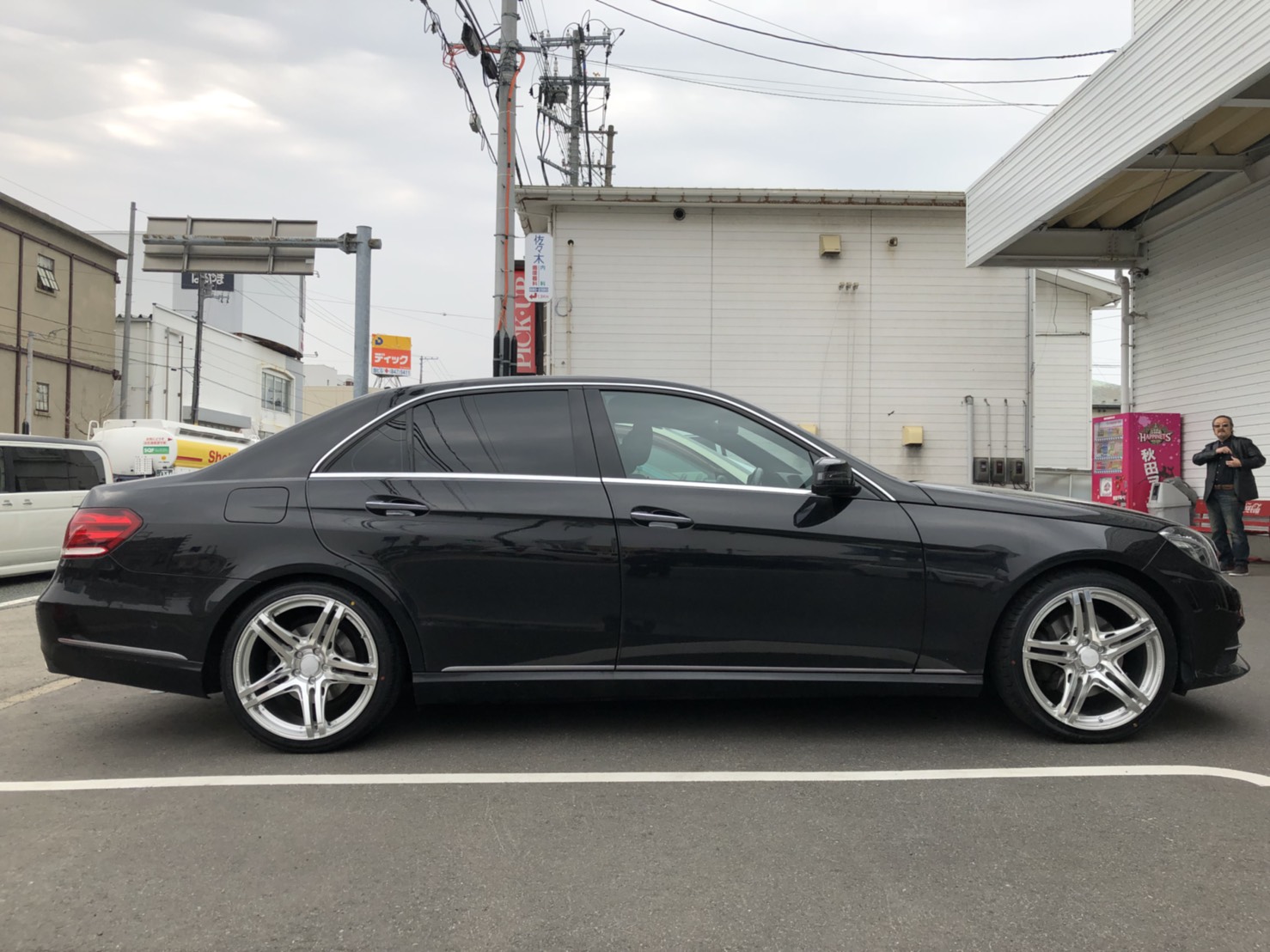 輸入車もお任せください タイヤホイールなら小西タイヤ 秋田県秋田市のタイヤホイールカー用品専門店